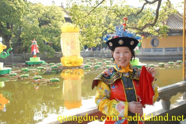 Hanh Huong Tu Dai Danh Son 2007 (485).jpg