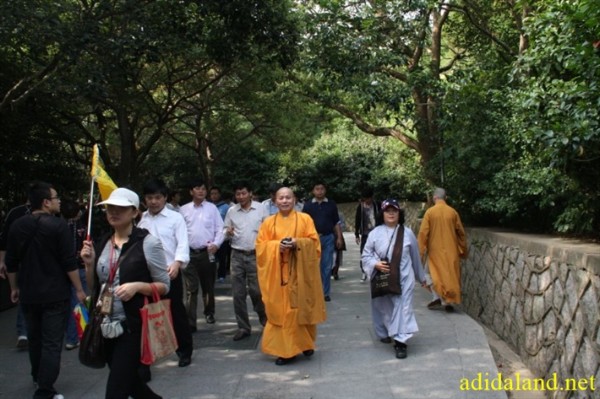 Hanh_huong_Tu_Dai_Danh_Son_2009 (76).jpg