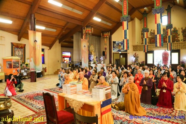 Hanh Huong Chau Au 2015 (352).jpg