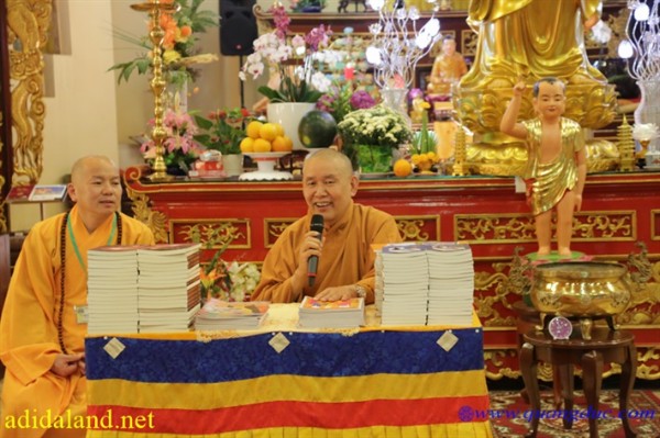 Hanh Huong Chau Au 2015 (356).jpg