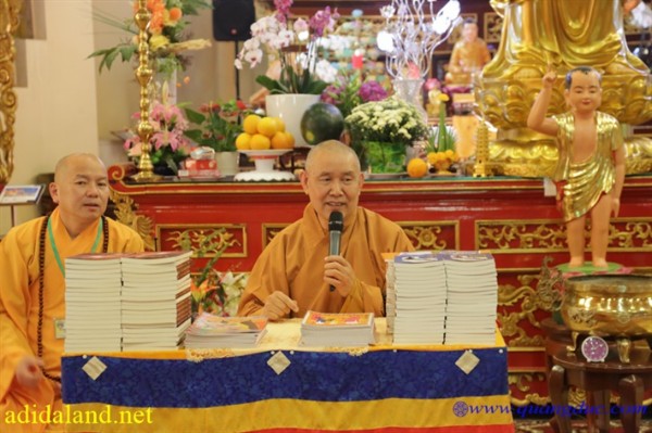 Hanh Huong Chau Au 2015 (358).jpg