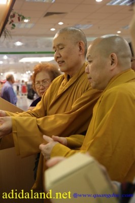 Hanh Huong Chau Au 2015 (368).jpg
