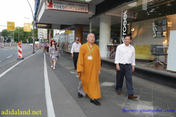 Hanh Huong Chau Au 2015 (413).jpg
